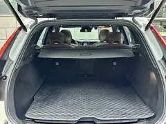 2020 Volvo XC60 T5 4WD Zhiyi Luxury, белый — фото 12
