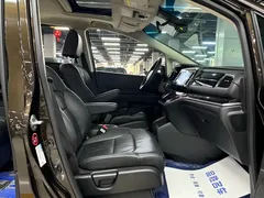 2019 Honda Elysion 2.0L Hybrid Luxury — фото 17