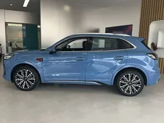 2023 Hongqi HS5 2.0T 4WD Pro, синий — фото 11