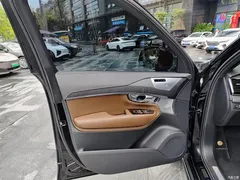 2021 Volvo XC90 B6 Luxury 7-seater, чёрный — фото 6