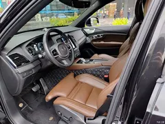 2021 Volvo XC90 B6 Luxury 7-seater, чёрный — фото 7