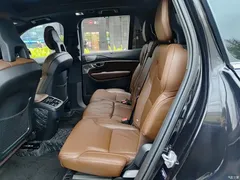 2021 Volvo XC90 B6 Luxury 7-seater, чёрный — фото 8