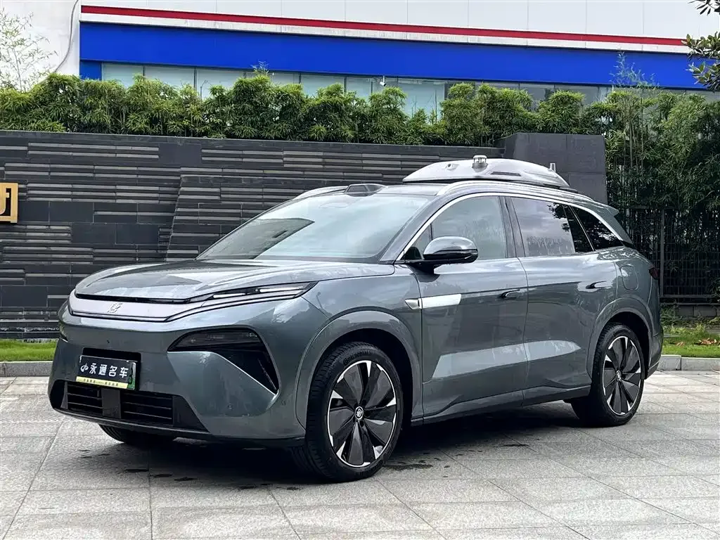 2025 BYD Tang L DM 175KM