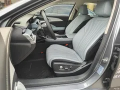 2025 Hongqi H5 PHEV 170 Super Hybrid — фото 8