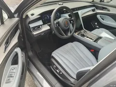 2025 Hongqi H5 PHEV 170 Super Hybrid — фото 9