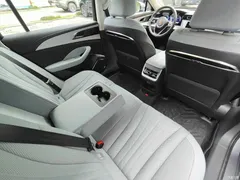 2025 Hongqi H5 PHEV 170 Super Hybrid — фото 17