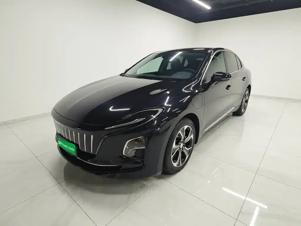 2023 Hongqi E-QM5