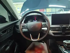 2023 Hongqi E-QM5, чёрный — фото 11