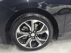 2023 Hongqi E-QM5, чёрный — фото 23