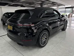 2023 Porsche Cayenne 3.0T Platinum Edition, чёрный — фото 4