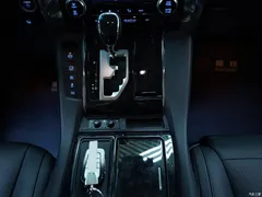 2021 Toyota Vellfire Crown Hybrid 2.5L HV Luxury, чёрный — фото 7