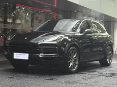 2023 Porsche Cayenne New Energy Cayenne E-Hybrid 2.0T, чёрный — фото 1