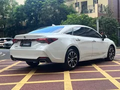 2022 Toyota Avalon 2.0L Luxury, белый — фото 5