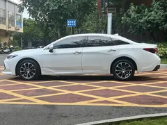 2022 Toyota Avalon 2.0L Luxury, белый — фото 8
