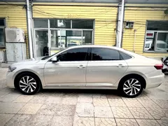 2022 Volkswagen Passat 430PHEV Luxury — фото 8