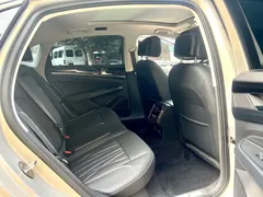 2022 Volkswagen Passat 430PHEV Luxury — фото 19
