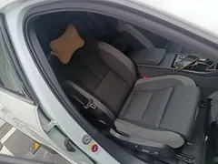 2023 Volvo XC40 Luxury, белый — фото 25