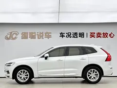 2021 Volvo XC60 T5 4WD Luxury, белый — фото 3