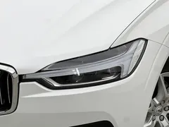 2021 Volvo XC60 T5 4WD Luxury, белый — фото 10