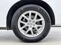 2021 Volvo XC60 T5 4WD Luxury, белый — фото 14