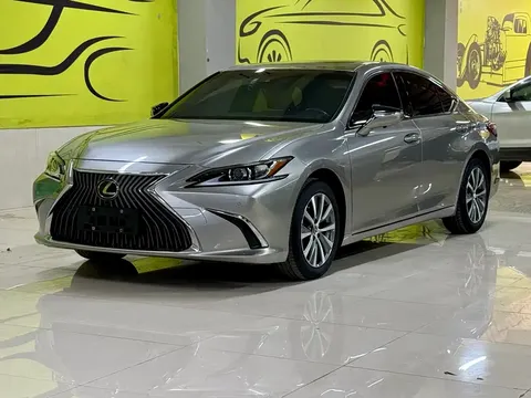 2021 Lexus ES 200 Excellence