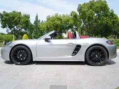 2022 Porsche 718 Boxster 2.0T — фото 3