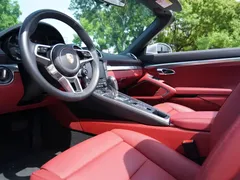 2022 Porsche 718 Boxster 2.0T — фото 11