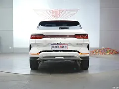 2023 BYD Song PLUS New Energy Champion DM-i 150KM Flagship PLUS, белый — фото 6