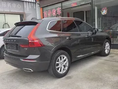 2021 Volvo XC60 T5 4WD Luxury — фото 5