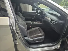 2023 Lexus RX New Energy 450h+ 4WD Enjoy — фото 10