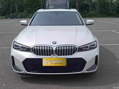 2023 BMW 3 Series 320Li M Sport Package, белый — фото 2