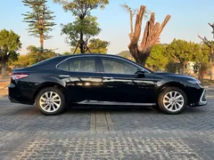 2021 Toyota Camry 2.0G Luxury, чёрный — фото 5