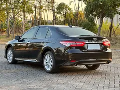 2021 Toyota Camry 2.0G Luxury, чёрный — фото 8