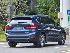 2021 BMW X1, синий — фото 10