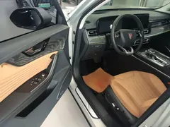 2023 Hongqi HS5 2.0T 4WD Pro — фото 20