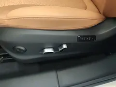 2023 Hongqi HS5 2.0T 4WD Pro — фото 22
