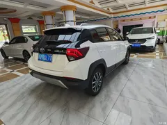 2022 Toyota Yaris L 1.5L CVT leads PLUS — фото 8