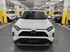 2021 Toyota RAV4 2.0L CVT 2WD PLUS, белый — фото 2