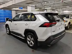 2021 Toyota RAV4 2.0L CVT 2WD PLUS, белый — фото 4