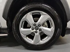 2021 Toyota RAV4 2.0L CVT 2WD PLUS, белый — фото 7