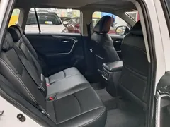 2021 Toyota RAV4 2.0L CVT 2WD PLUS, белый — фото 12
