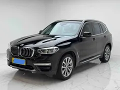 2021 BMW X3 Luxury Package, чёрный — фото 1