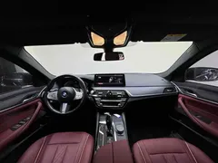 2023 BMW 5 Series 530Li Leading M Sport Package, чёрный — фото 28