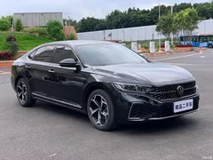 2023 Volkswagen Passat 330TSI Starry Sky Luxury, чёрный — фото 3