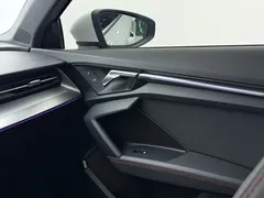2022 Audi A3 Sportback 35 TFSI Luxury Sport, белый — фото 9