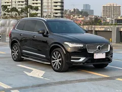 2022 Volvo XC90 B6 Zhiyi Sport 7 seats, чёрный — фото 2