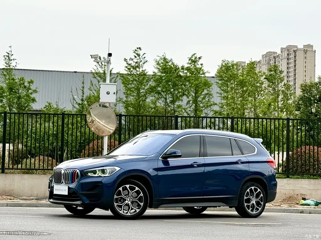 2022 BMW X1 sDrive25Li Leading Model