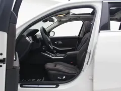2021 BMW 3 Series 325Li M Sport Package, белый — фото 10