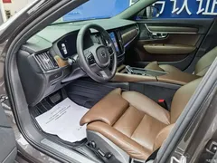 2023 Volvo S90 B5 Zhiyuan Luxury — фото 8