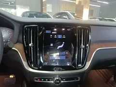 2022 Volvo S60 B4 Luxury, белый — фото 13